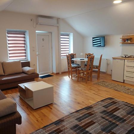 Apartment M&M Pacir Luaran gambar
