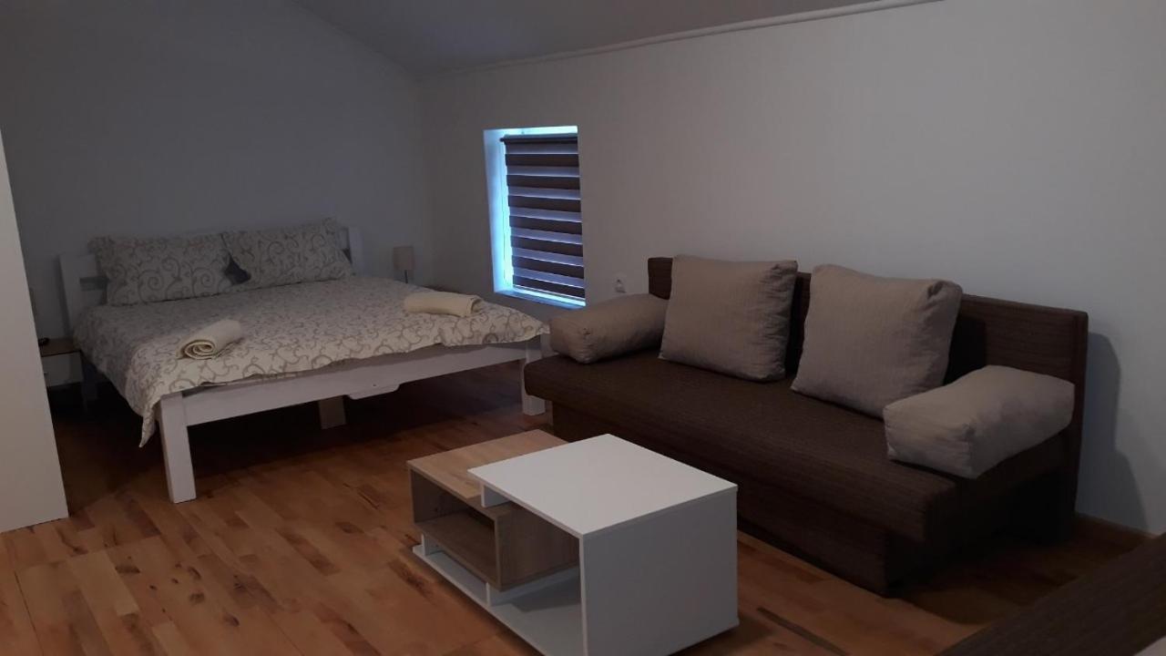 Apartment M&M Pacir Bilik gambar