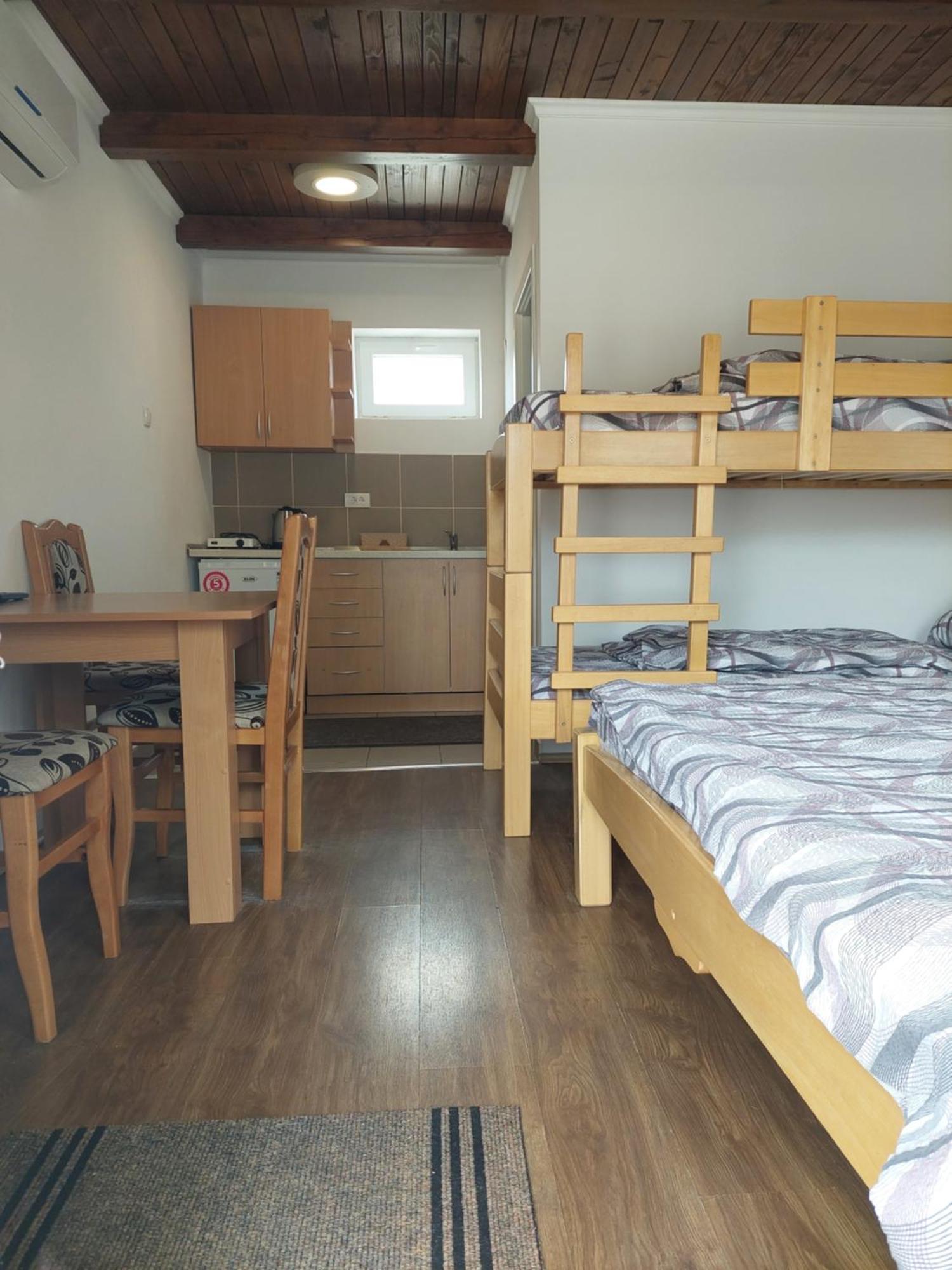 Apartment M&M Pacir Luaran gambar